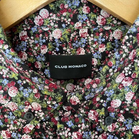 Club Monaco Other - Club Monaco Men’s Short Sleeve Button-Up